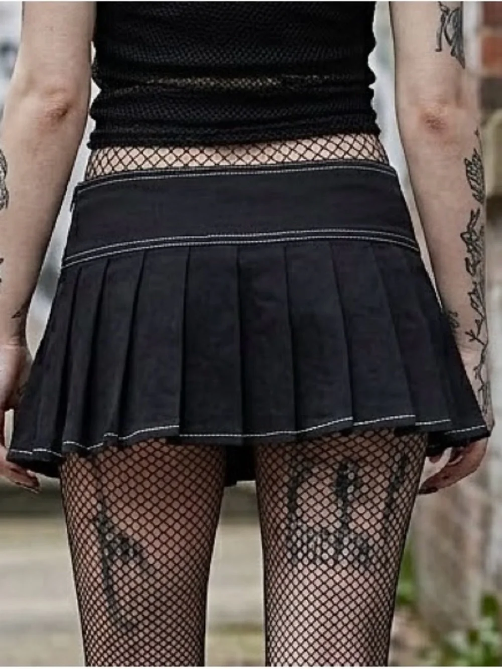 NEW Size L Romwe Black Belted Buckle Contrast Stitch Pleated Micro Mini Skirt